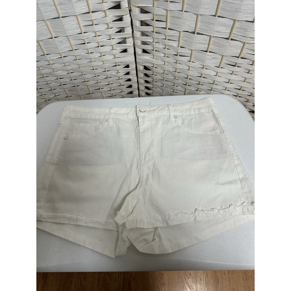 NOBO - No Boundaries White Shorts - High Rise Size 15-Women's - Teen / Junior